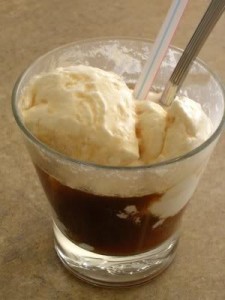 Root Beer Float (by Anax81, from Photobucket)